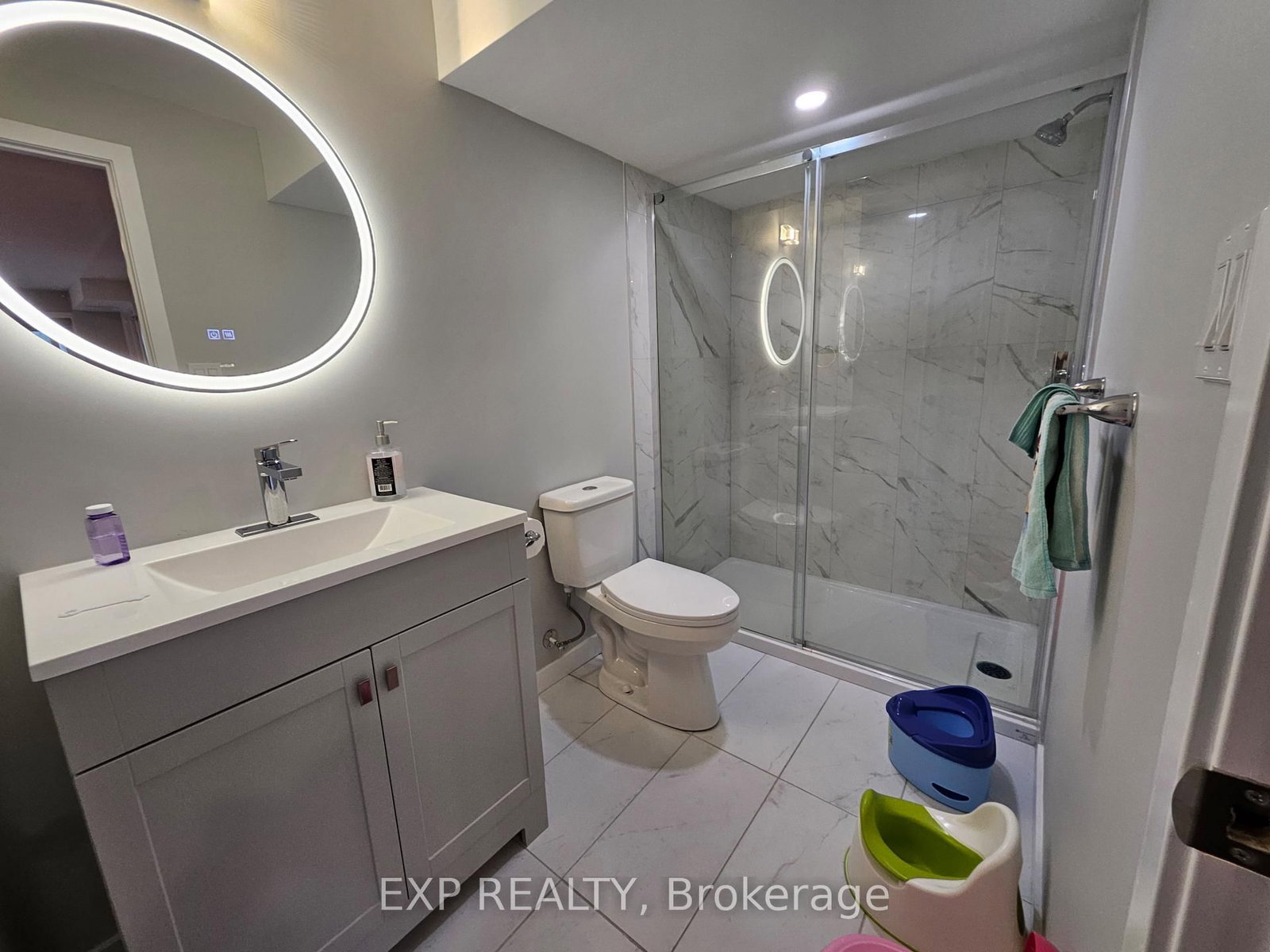 916 Dunnigan Court, Unit Lower - Photo 8