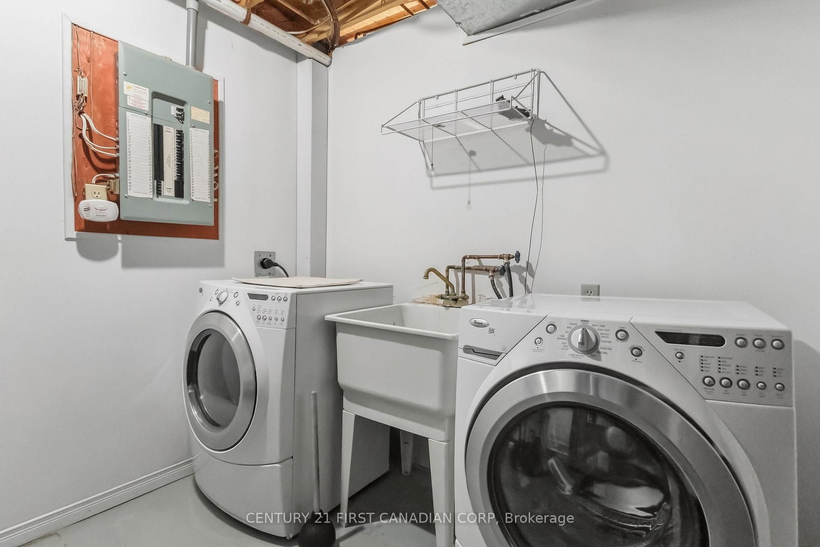 Townhouse for sale at 7-1920 MARCONI Boulevard, London East, Ontario, N5V 4X8 - East I - MLS: X12988022