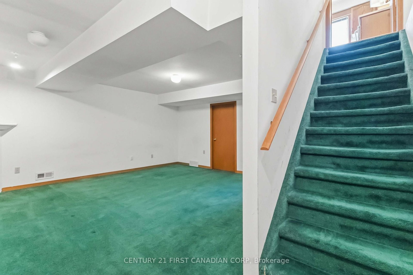 Townhouse for sale at 7-1920 MARCONI Boulevard, London East, Ontario, N5V 4X8 - East I - MLS: X12988022