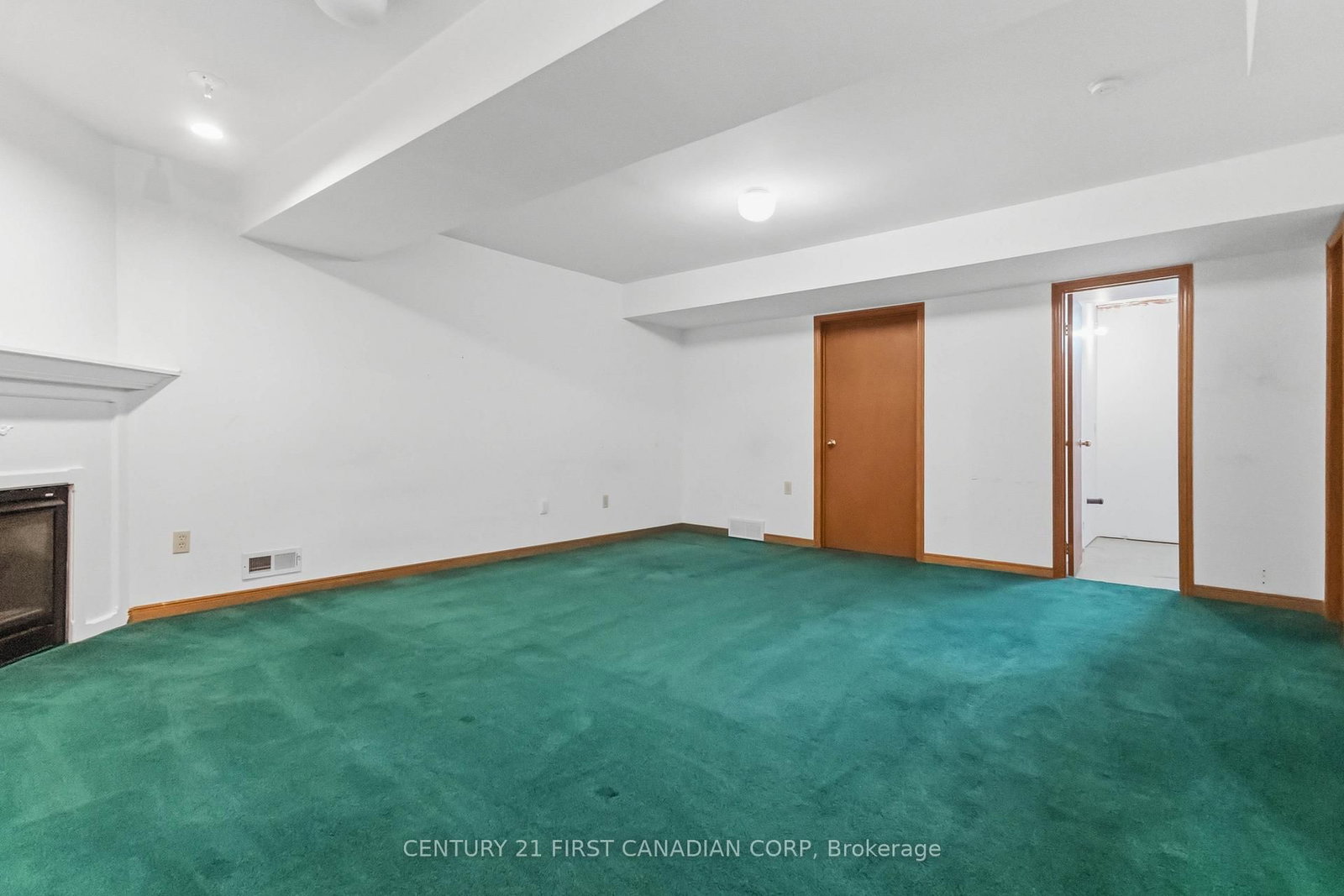 Townhouse for sale at 7-1920 MARCONI Boulevard, London East, Ontario, N5V 4X8 - East I - MLS: X12988022