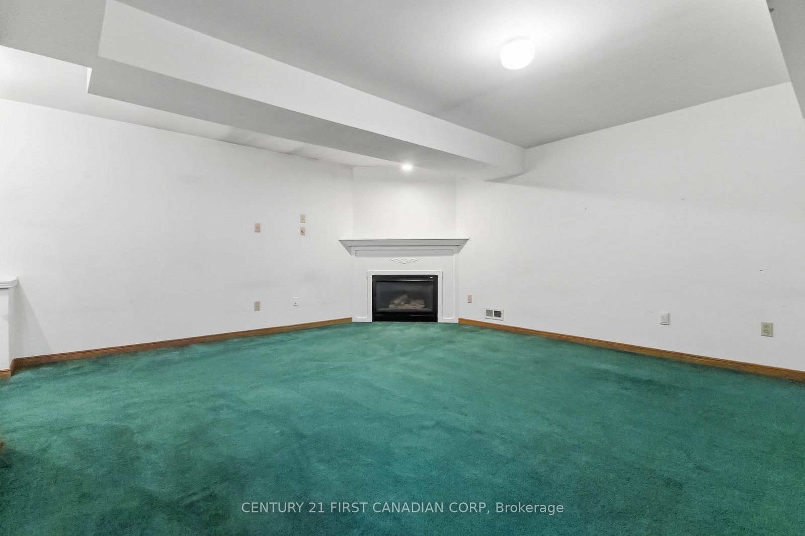 Townhouse for sale at 7-1920 MARCONI Boulevard, London East, Ontario, N5V 4X8 - East I - MLS: X12988022