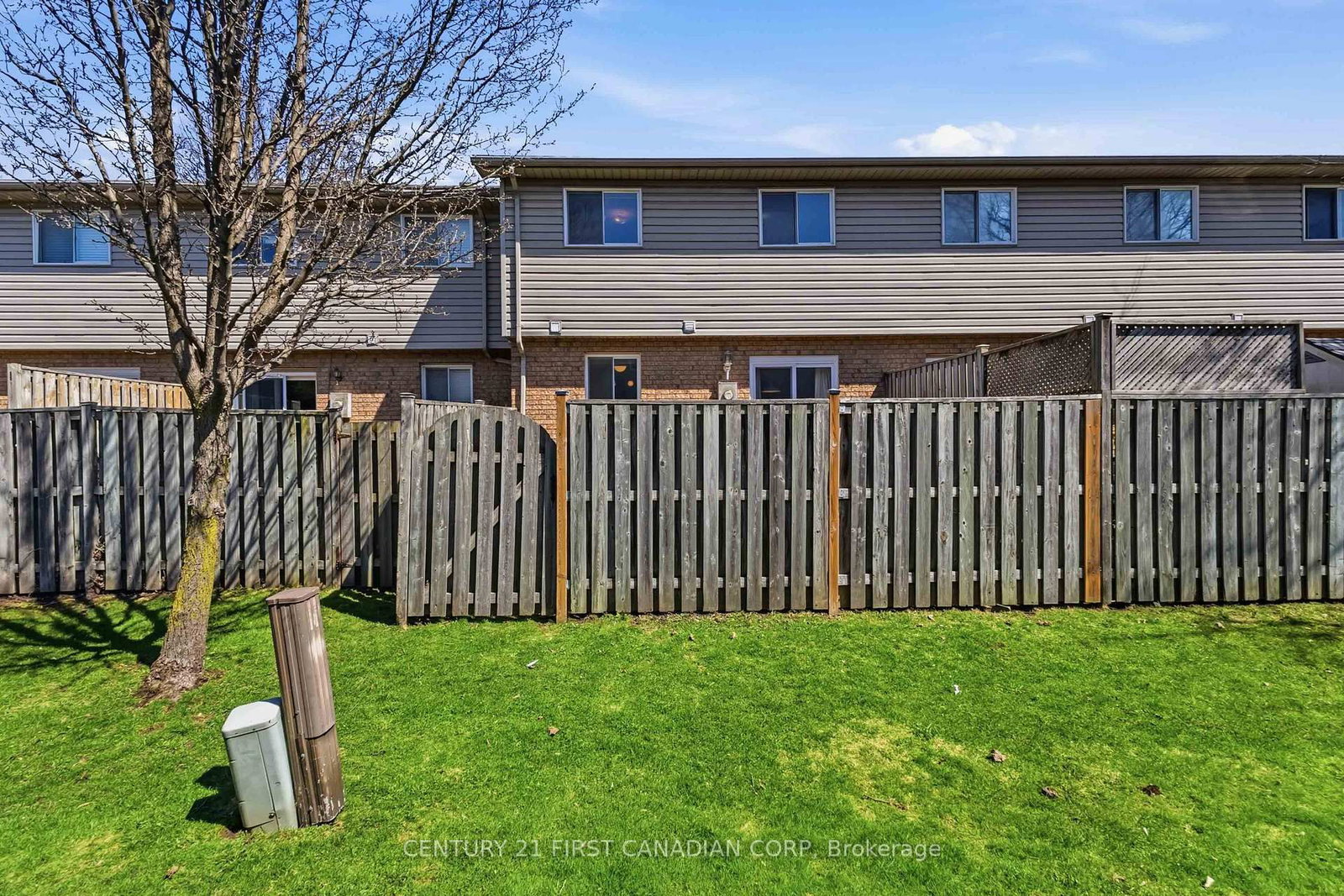 Townhouse for sale at 7-1920 MARCONI Boulevard, London East, Ontario, N5V 4X8 - East I - MLS: X12988022