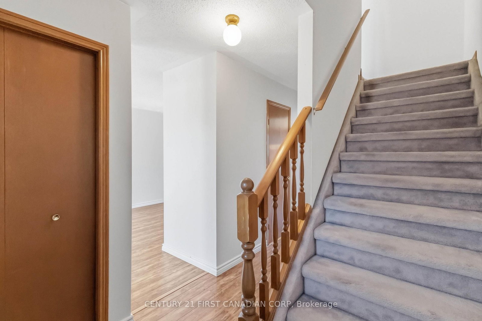 Townhouse for sale at 7-1920 MARCONI Boulevard, London East, Ontario, N5V 4X8 - East I - MLS: X12988022