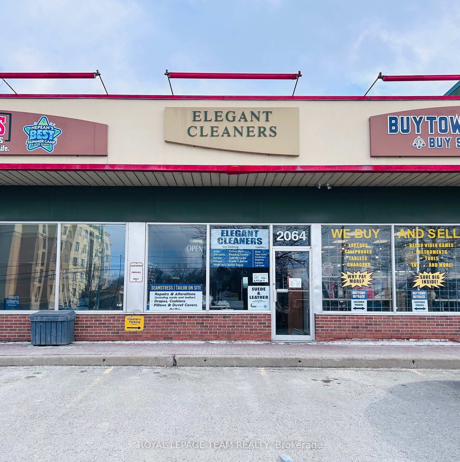 2064 Robertson Road S