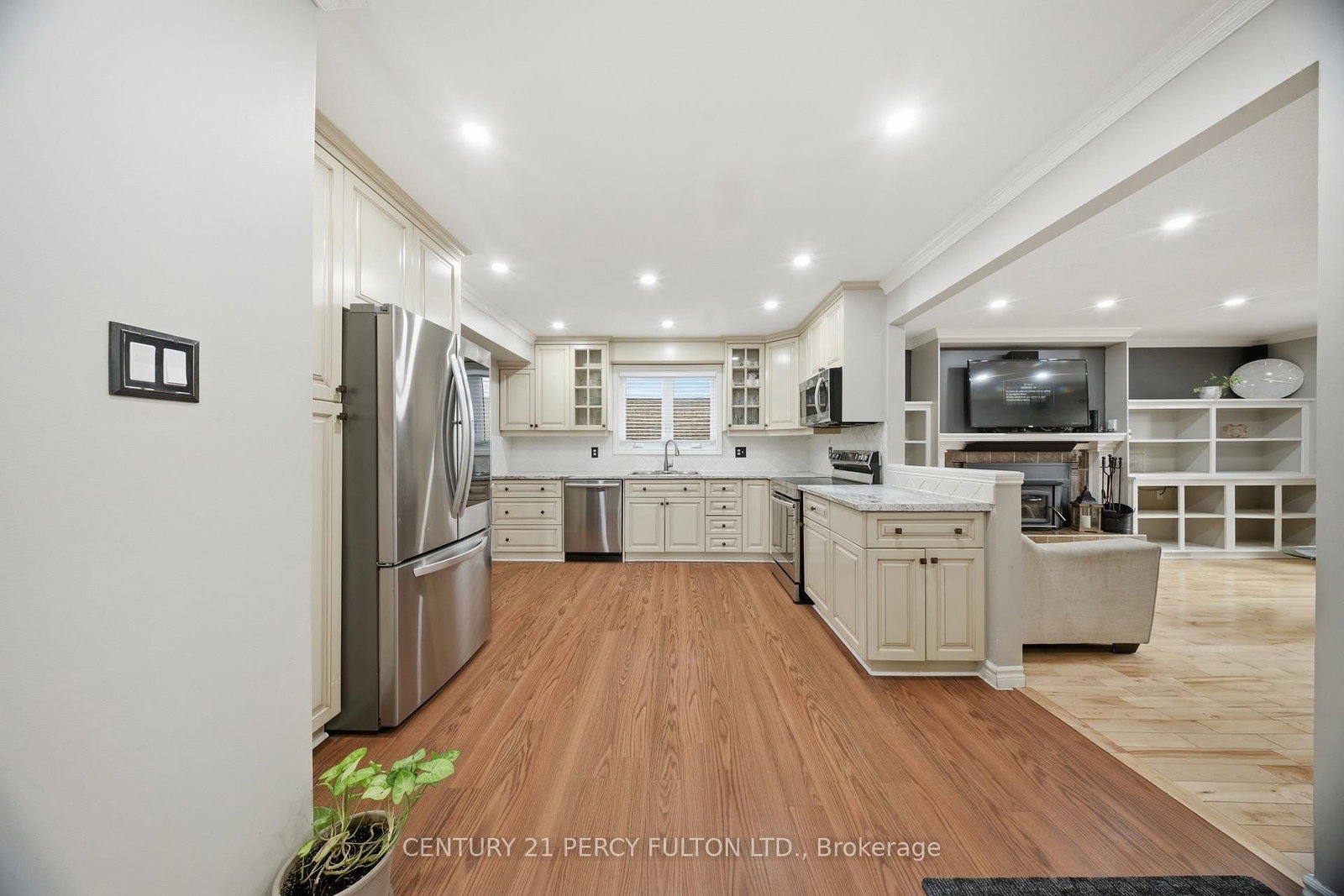 Detached House for sale at 1853 Mapleridge Drive, Peterborough, Ontario, K9K 1R1 - Monaghan Ward 2 - MLS: X12988072