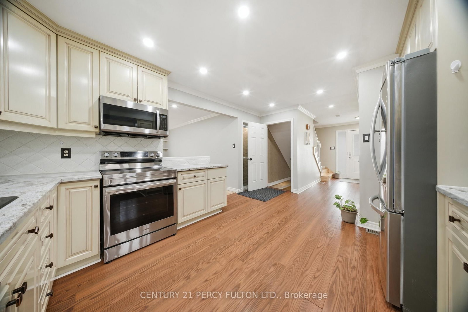 Detached House for sale at 1853 Mapleridge Drive, Peterborough, Ontario, K9K 1R1 - Monaghan Ward 2 - MLS: X12988072