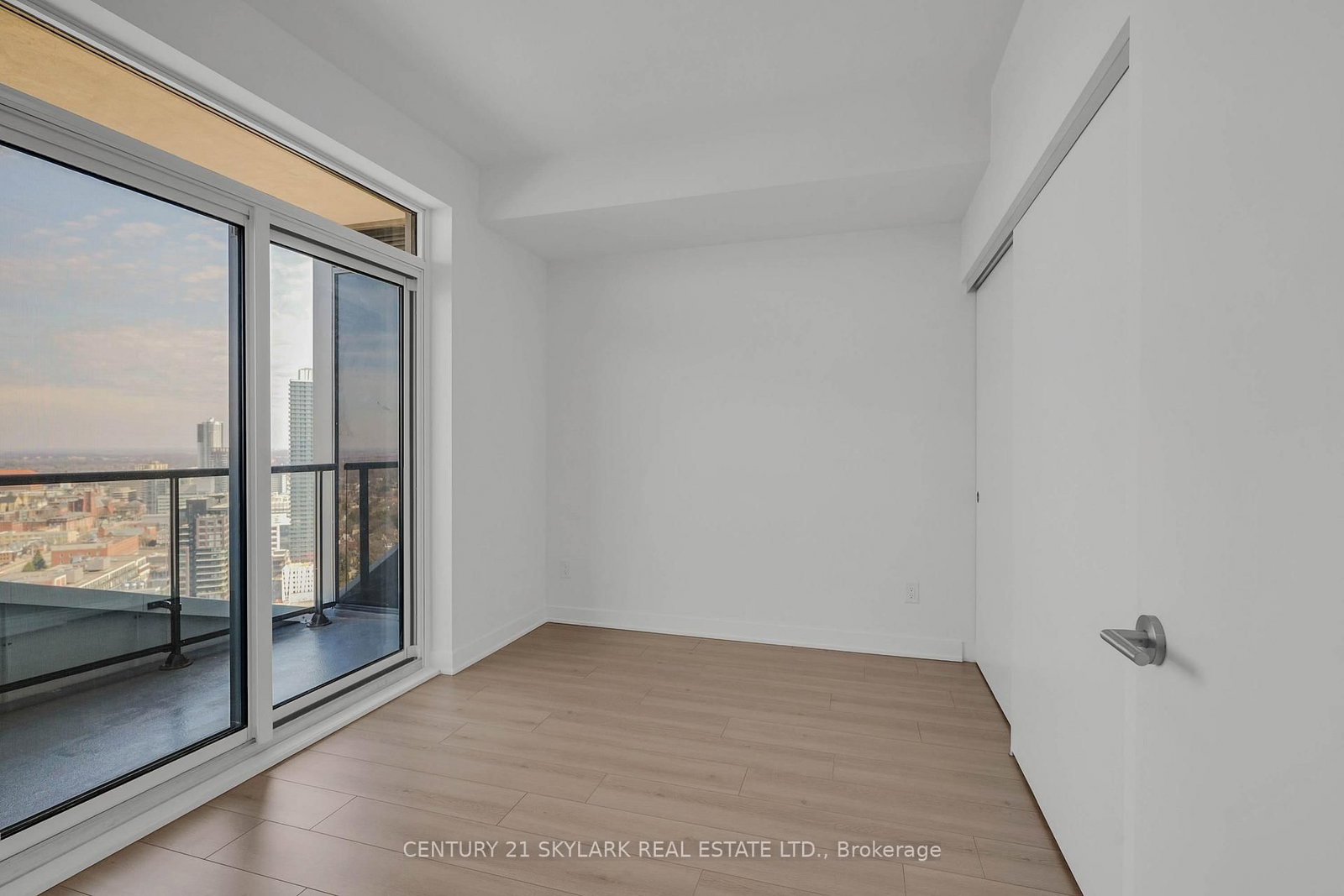 25 Wellington Street, Unit 3011 - Photo 9