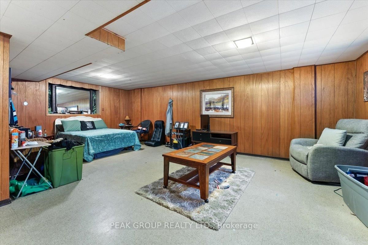 Detached House for sale at 18 Karen Crescent, Welland, Ontario, L3C 2Y6 - Prince Charles - MLS: X12988178