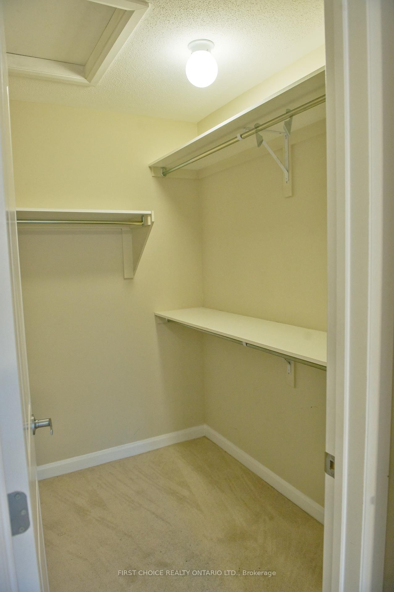 222 Geyser Place - Photo 22