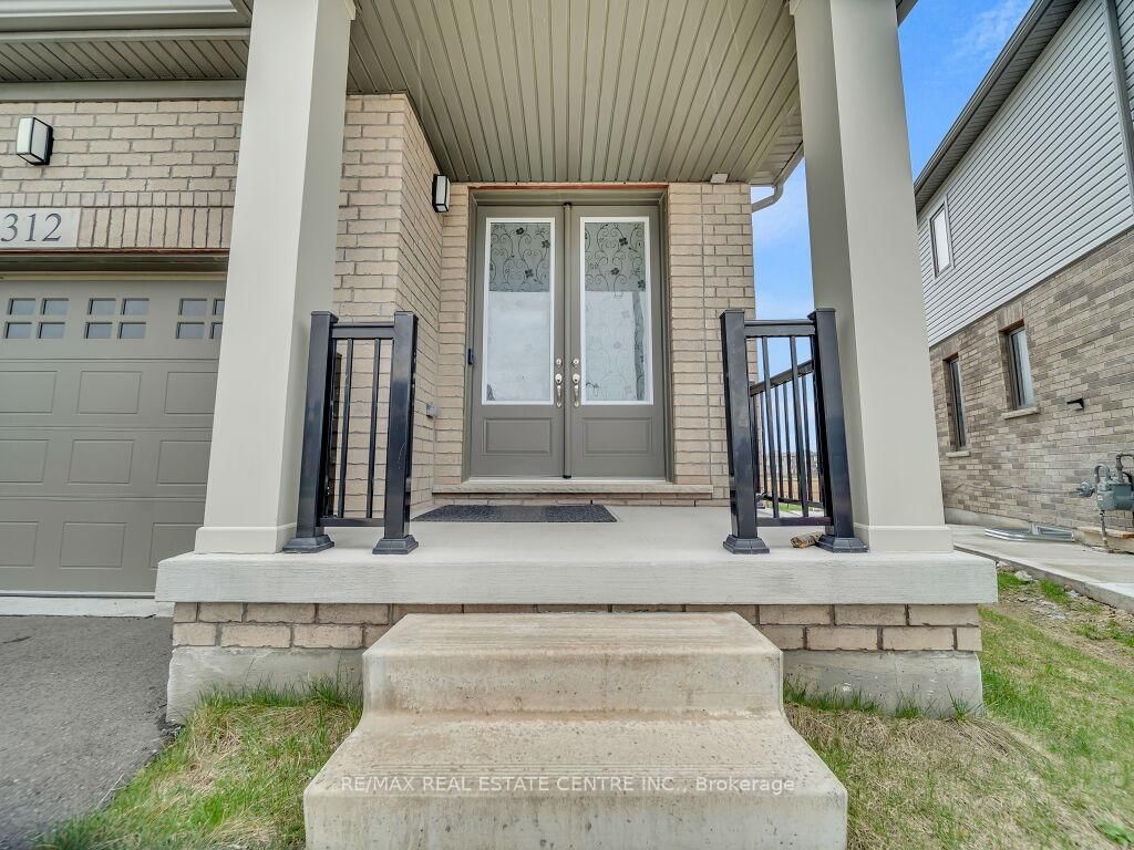 312 Bismark Drive - Photo 4