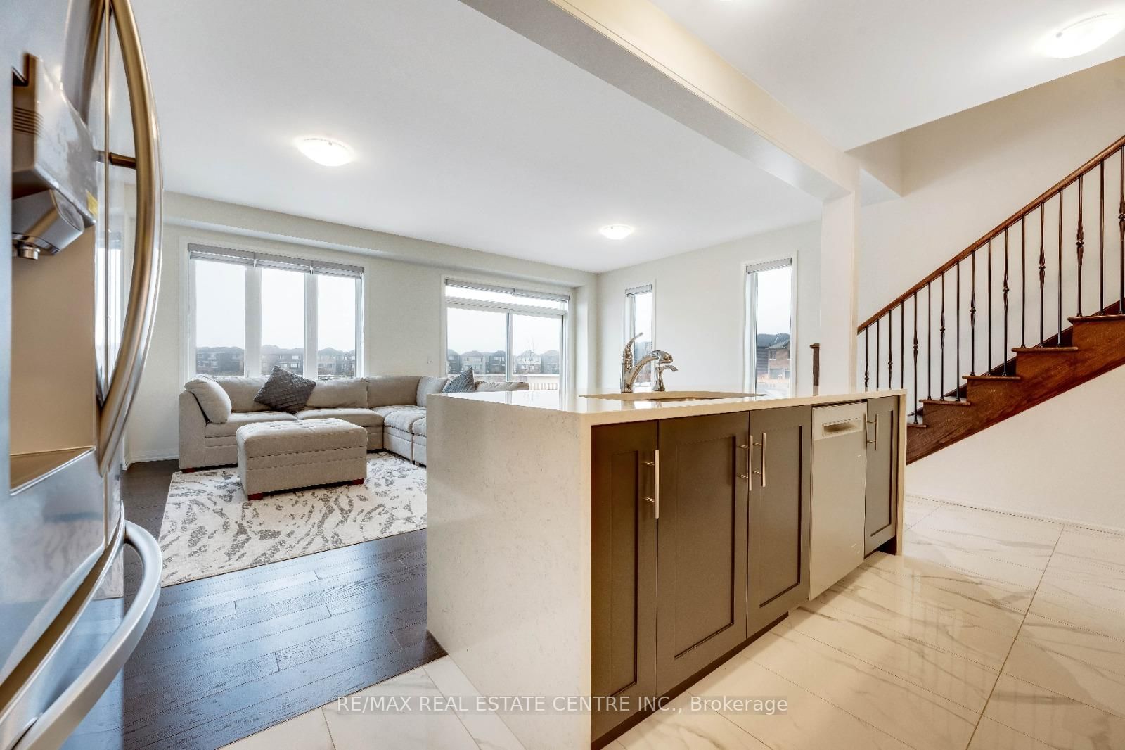 312 Bismark Drive - Photo 9