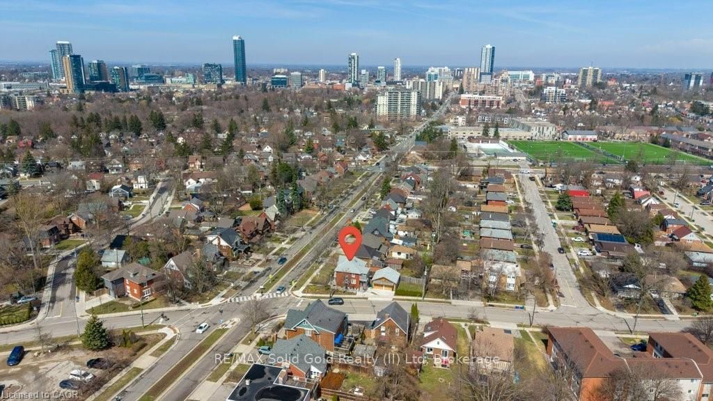 859 Queen's Boulevard - Photo 38