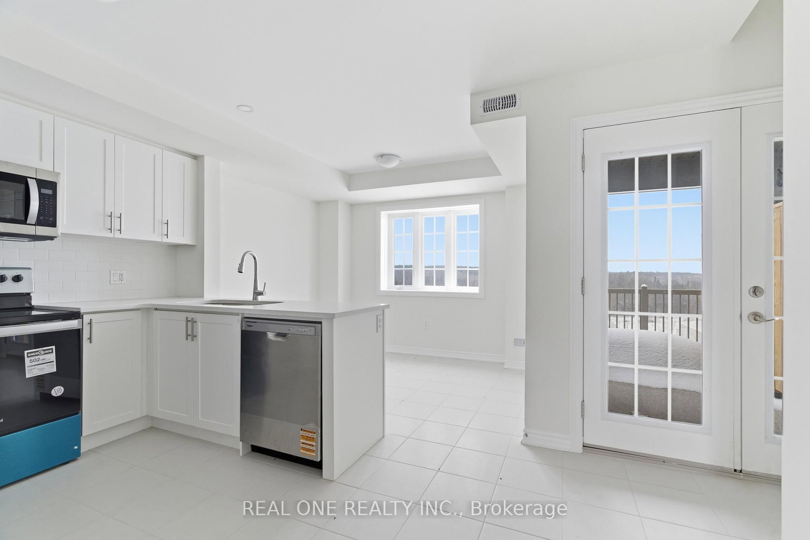 85 Mullin Drive, Unit 33A - Photo 10