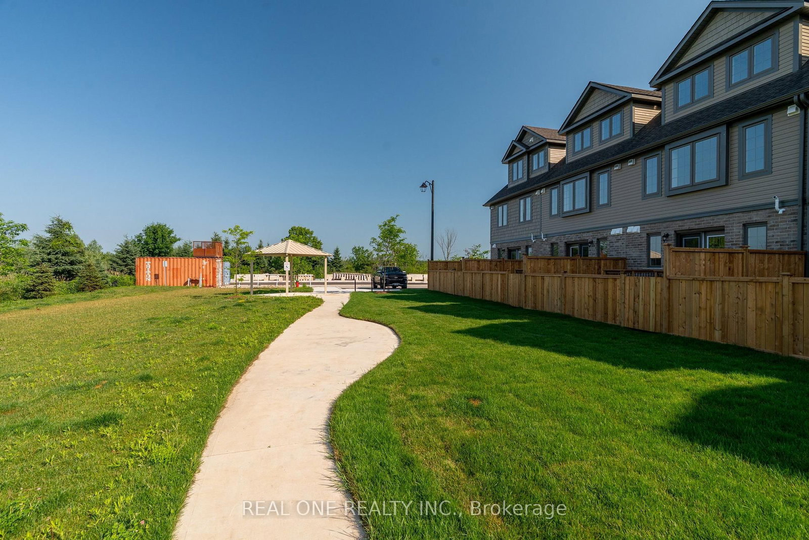 85 Mullin Drive, Unit 33A - Photo 24