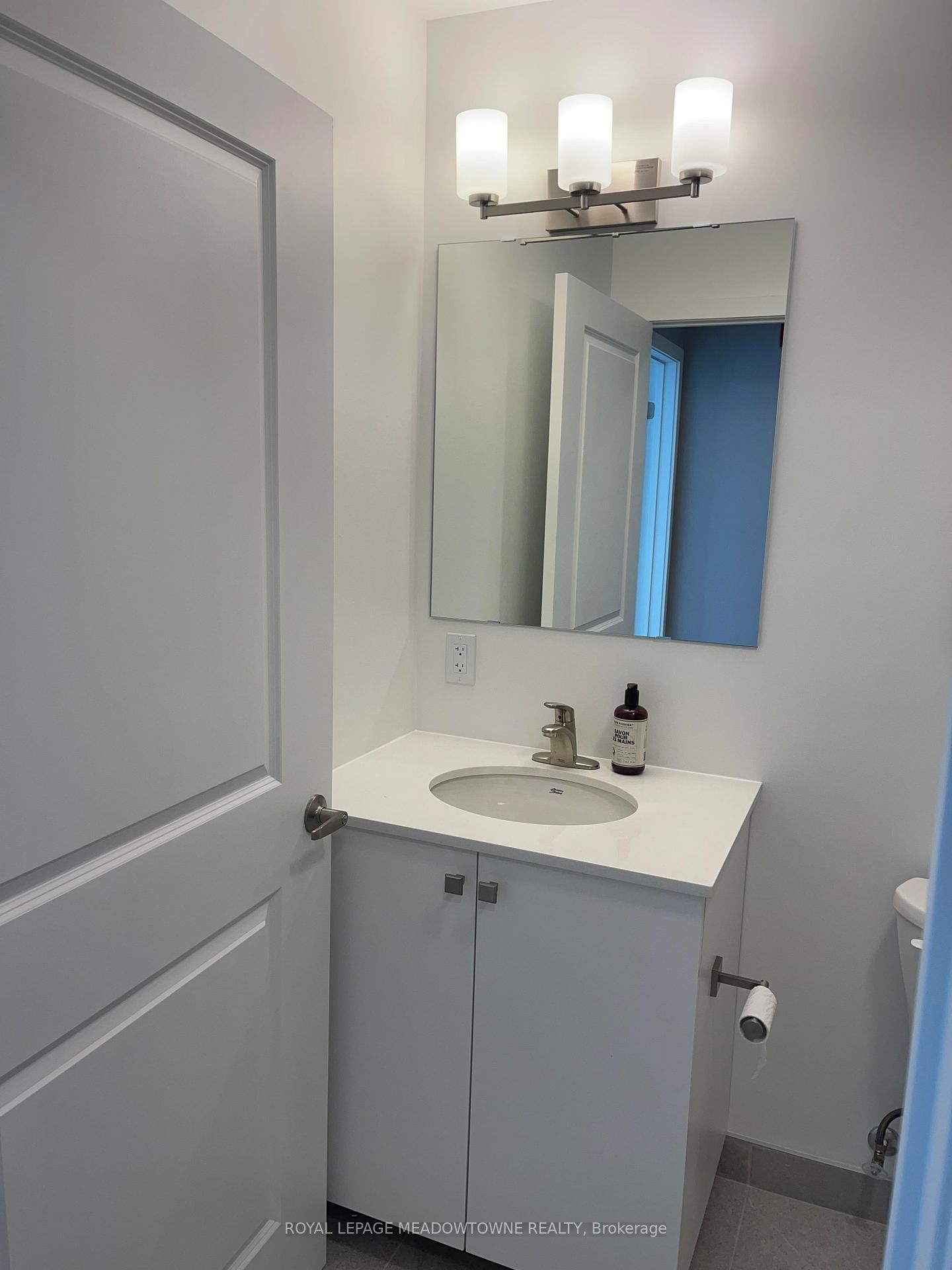 19B West Street N, Unit 407 - Photo 16