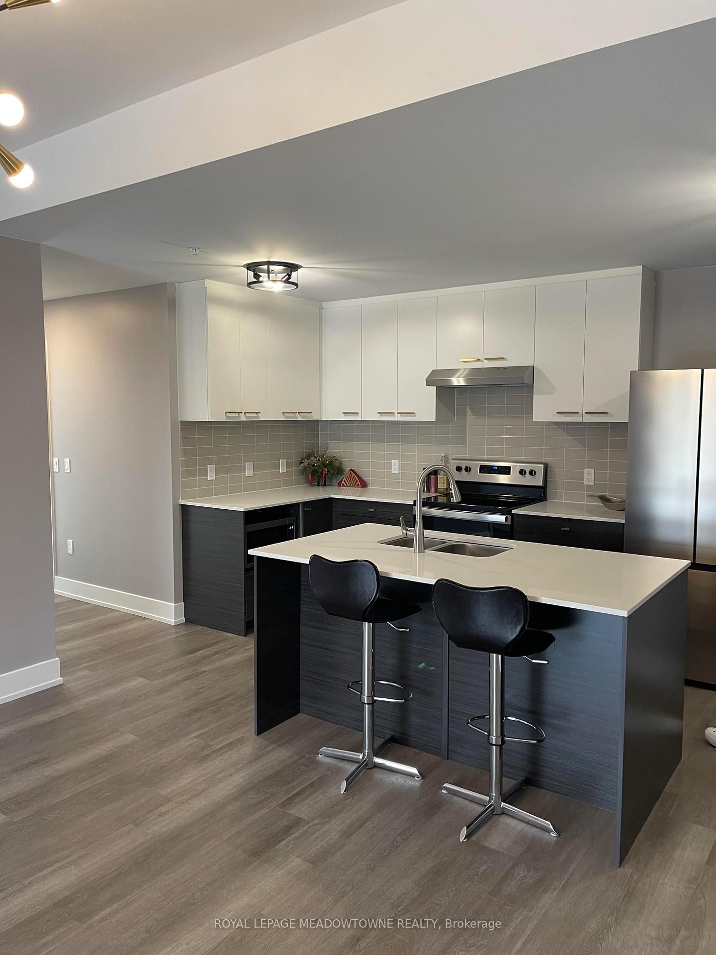 19B West Street N, Unit 407 - Photo 8