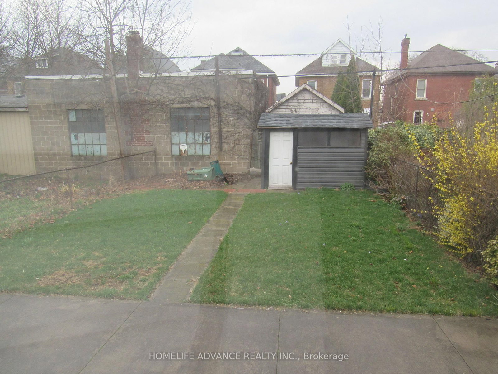 Detached House for lease at 14 Graham Avenue, Hamilton, Ontario, L8K 2L8 - Delta - MLS: X12988508