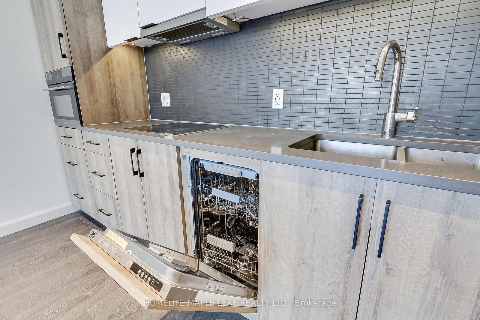 741 King Street W, Unit 103 - Photo 15