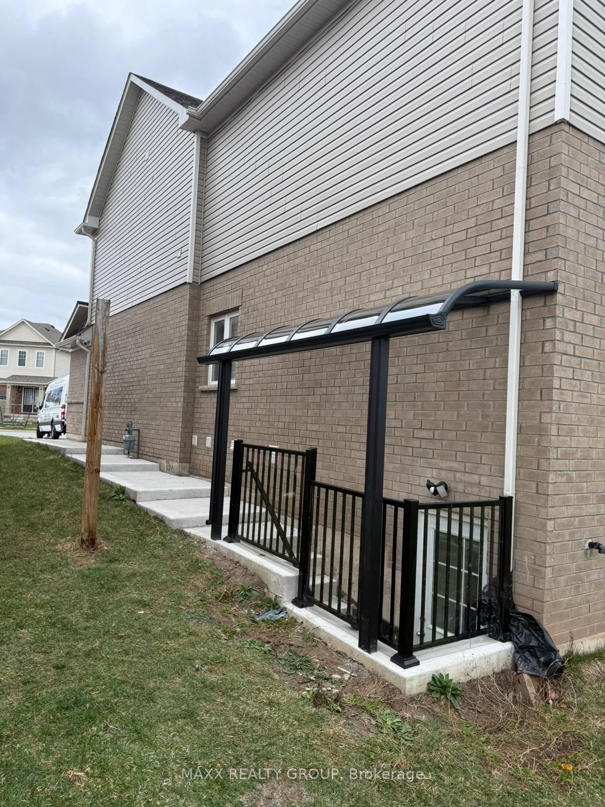 178 Cottonwood Crescent - Photo 10