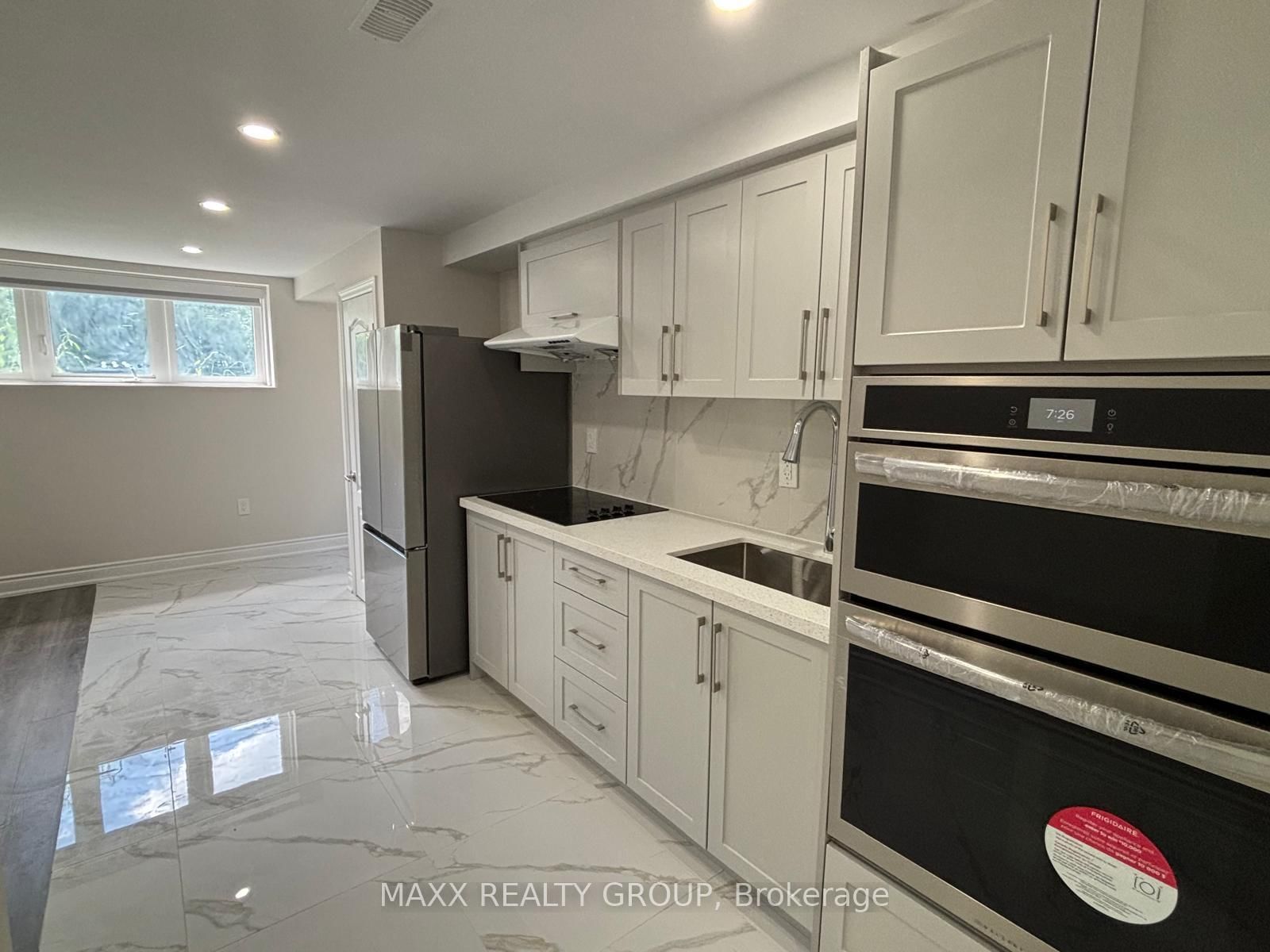 178 Cottonwood Crescent - Photo 2