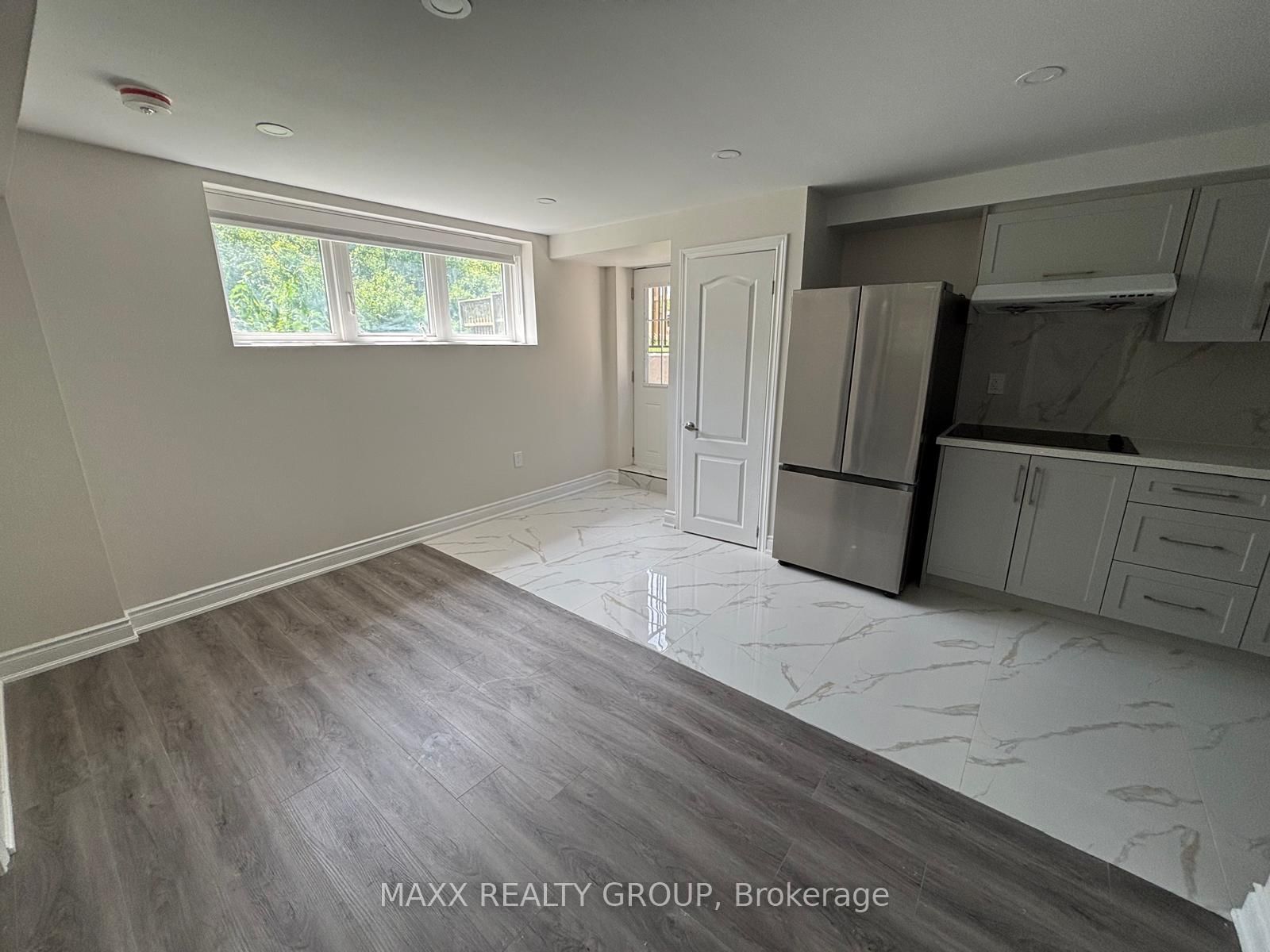 178 Cottonwood Crescent - Photo 4