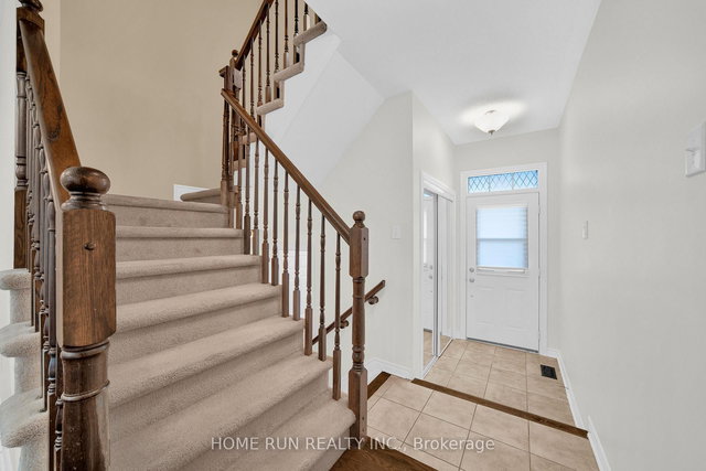 284 PAR-LA-VILLE Circle