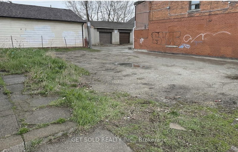 325 Barton St E, Hamilton, L8L 2X6 | Image 2