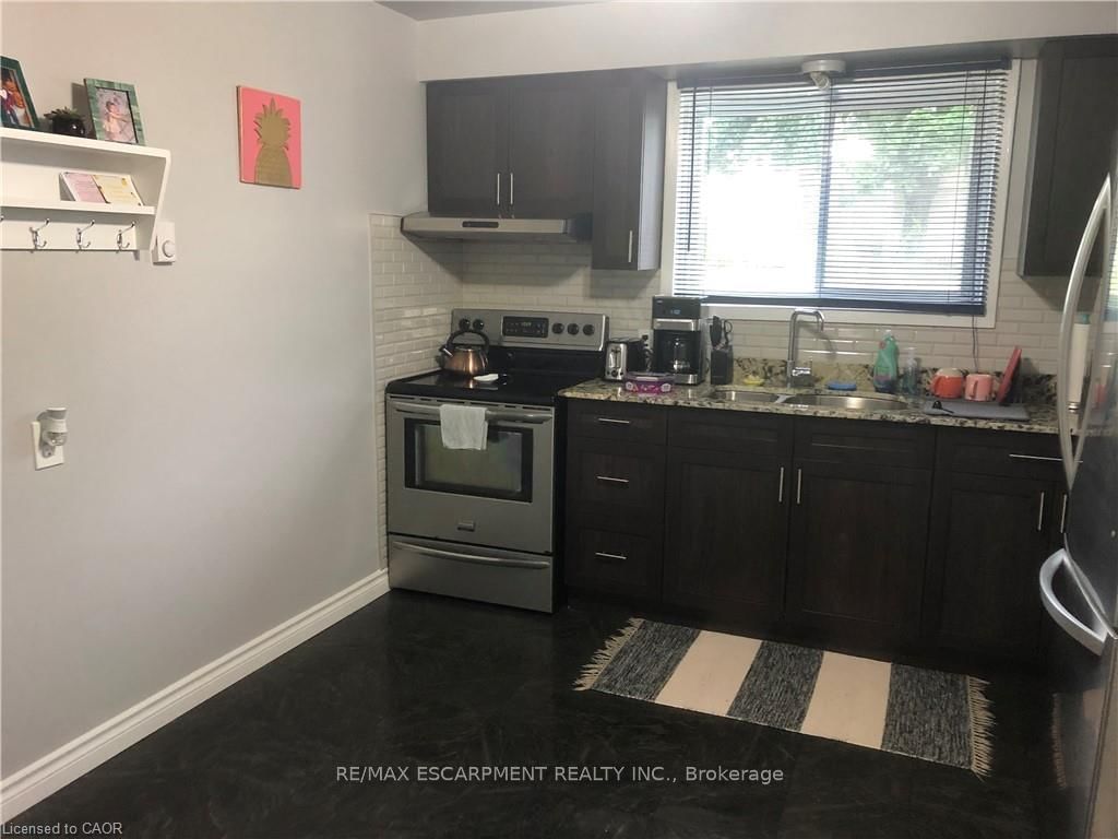 29 Pontiac Street, Unit #Upper - Photo 15