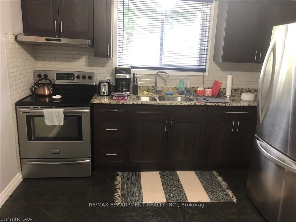 29 Pontiac Street, Unit #Lower - Photo 3