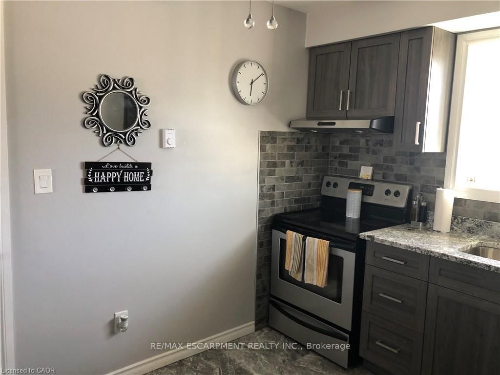 29 Pontiac Street, Unit #Lower - Photo 4