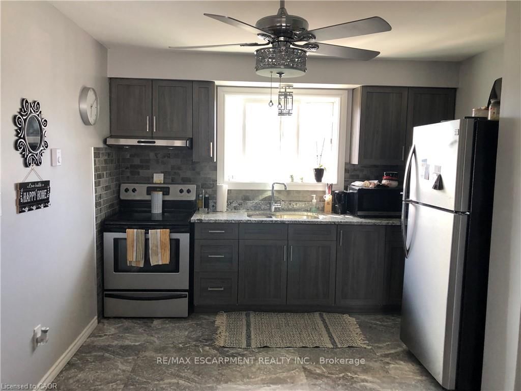 29 Pontiac Street, Unit #Lower - Photo 8