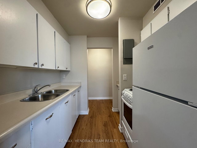 406 - 158 Fitch Street