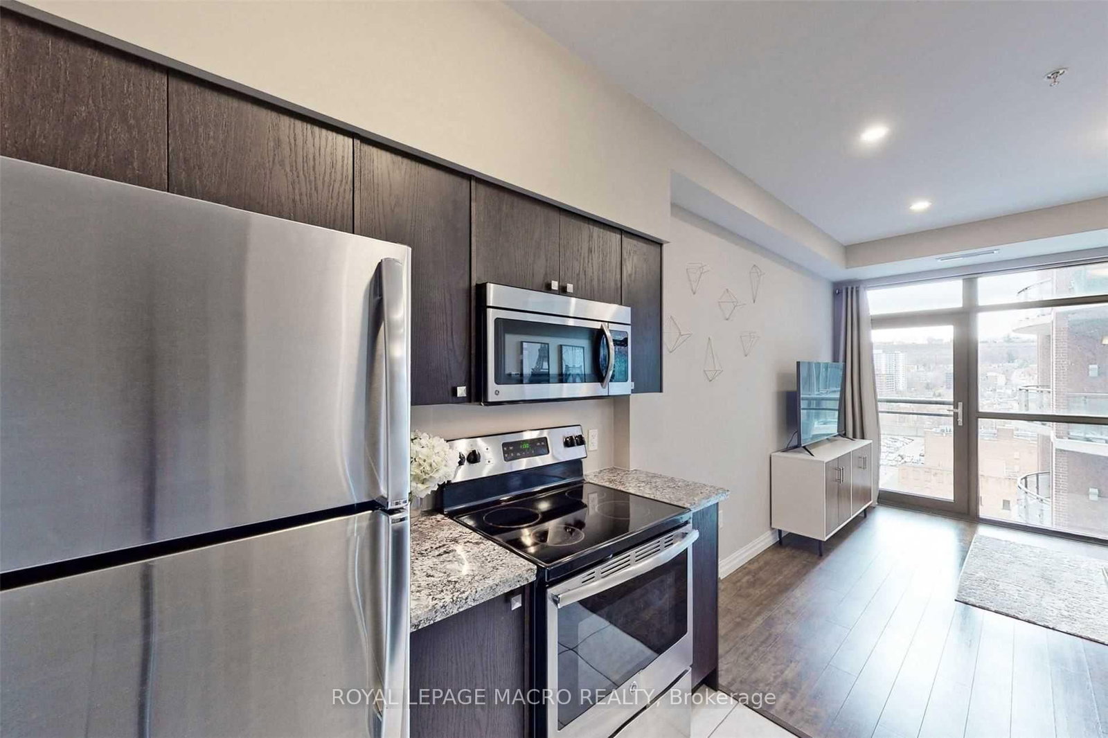 112 King Street E, Unit 1112 - Photo 15