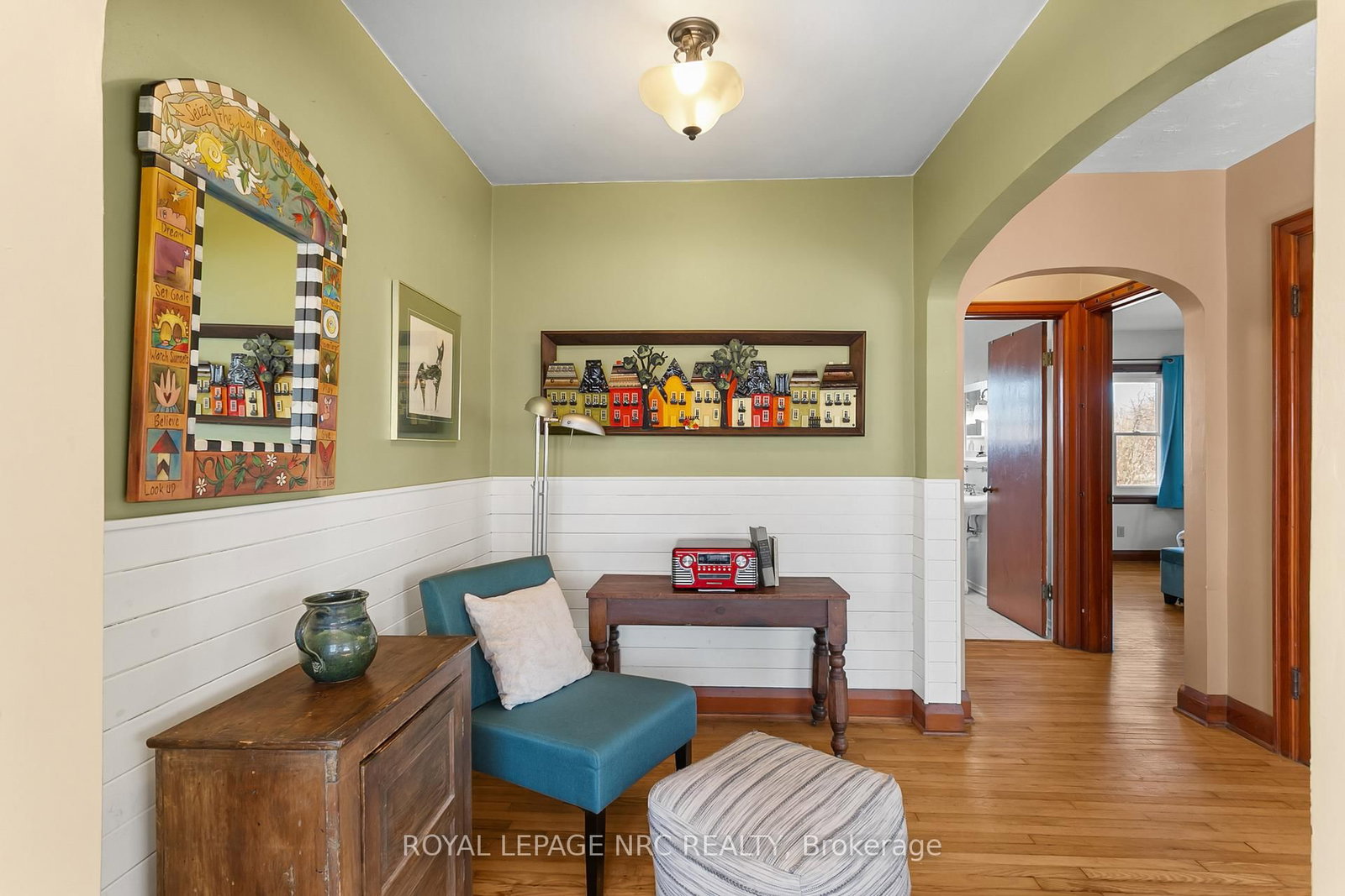 Detached House for sale at 197 Elmwood Avenue, Fort Erie, Ontario, L0S 1B0 - Crystal Beach - MLS: X12988954