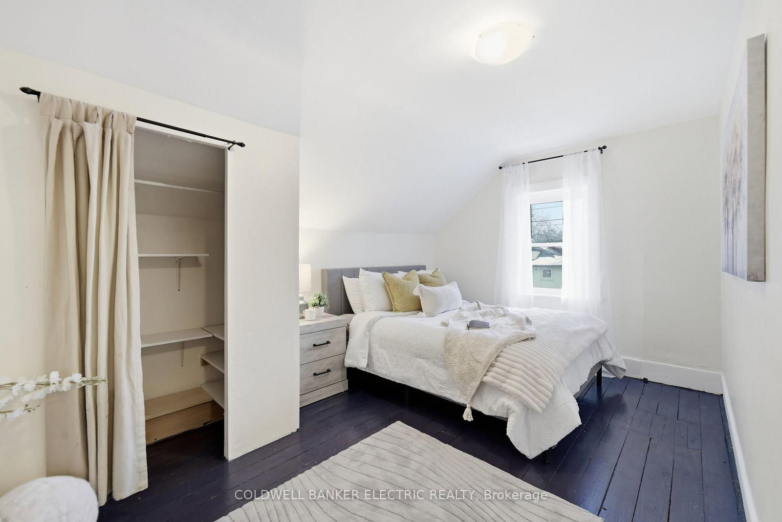 Detached House for sale at 607 Armour Road, Peterborough, Ontario, K9H 1Z3 - Ashburnham Ward 4 - MLS: X12989038