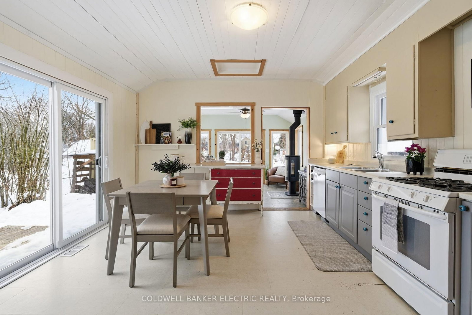 Detached House for sale at 607 Armour Road, Peterborough, Ontario, K9H 1Z3 - Ashburnham Ward 4 - MLS: X12989038