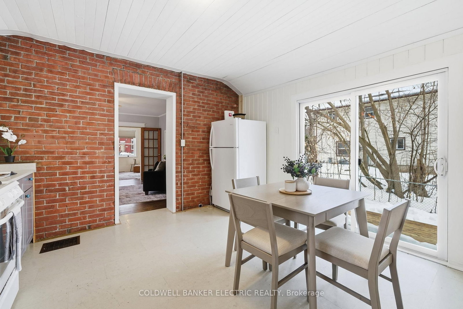 Detached House for sale at 607 Armour Road, Peterborough, Ontario, K9H 1Z3 - Ashburnham Ward 4 - MLS: X12989038