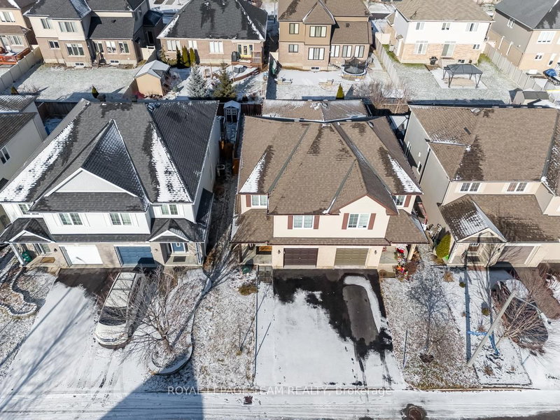 254 Tewsley Dr, Ottawa, K1V 0Y6 | Image 2