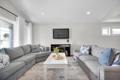 15 Glenwood Street — photo 6
