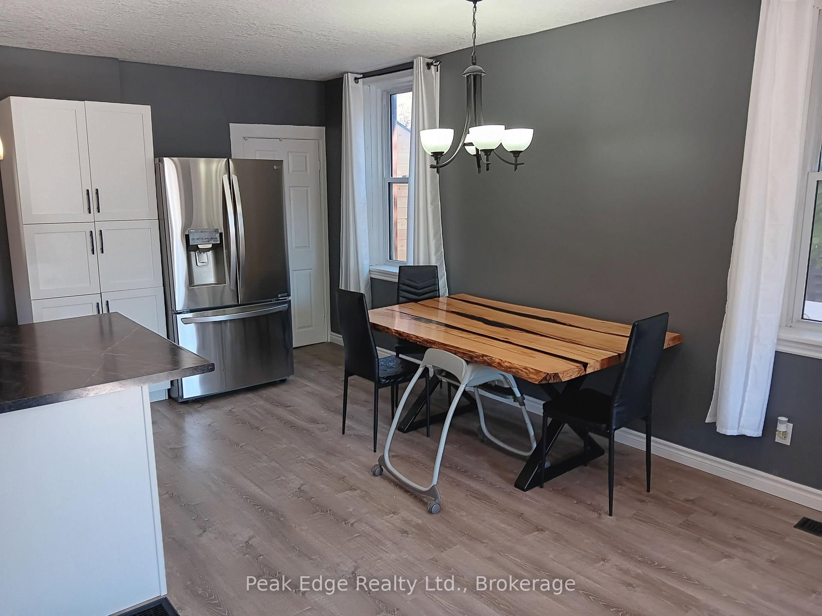 343 10th Avenue - Photo 12