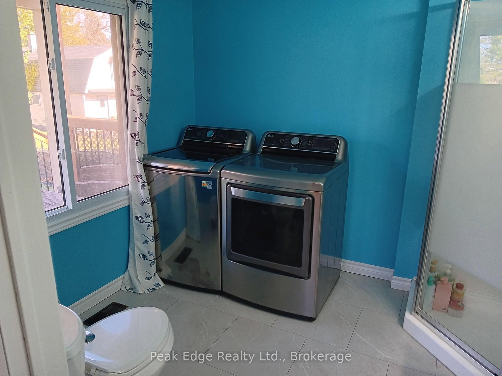 343 10th Avenue - Photo 14