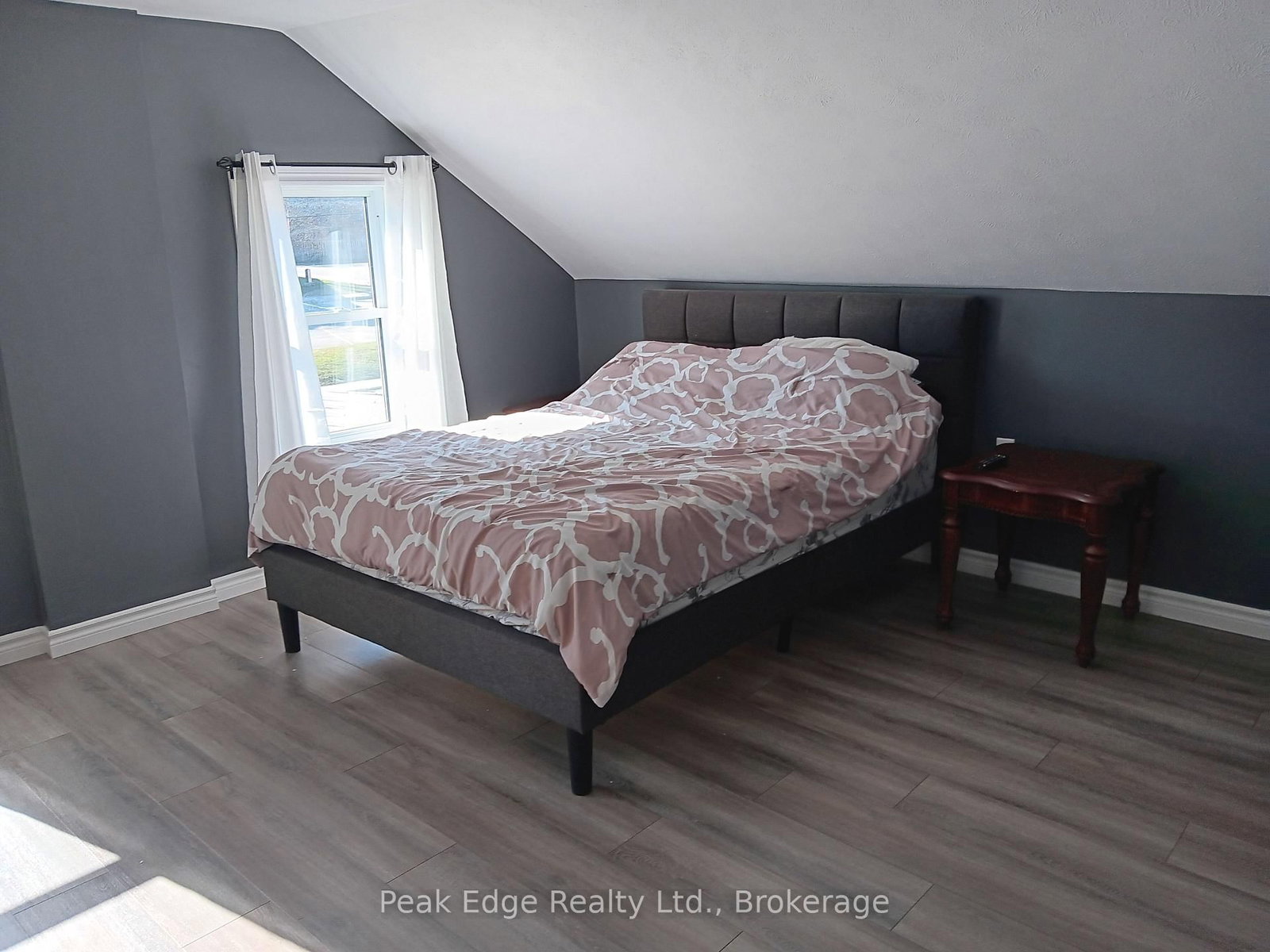 343 10th Avenue - Photo 20