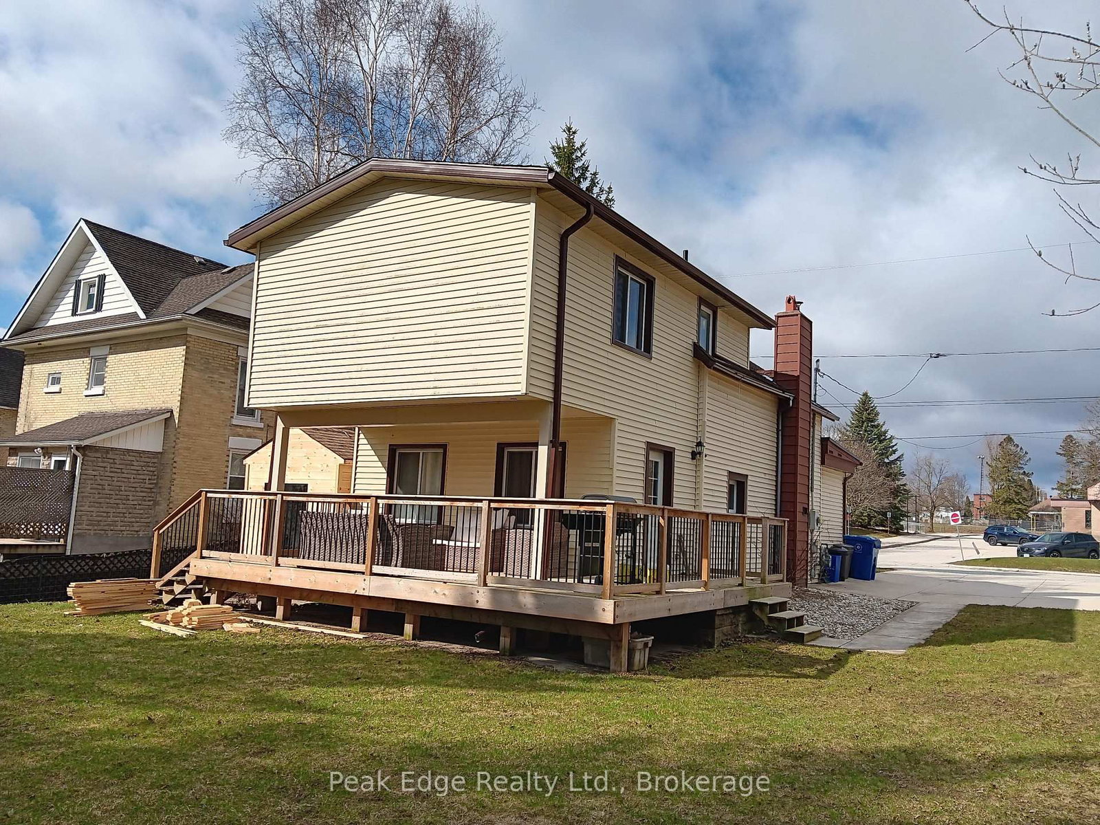 343 10th Avenue - Photo 4