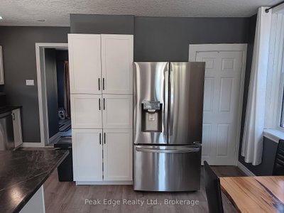 343 10th Avenue • Hanover, ON photo 8