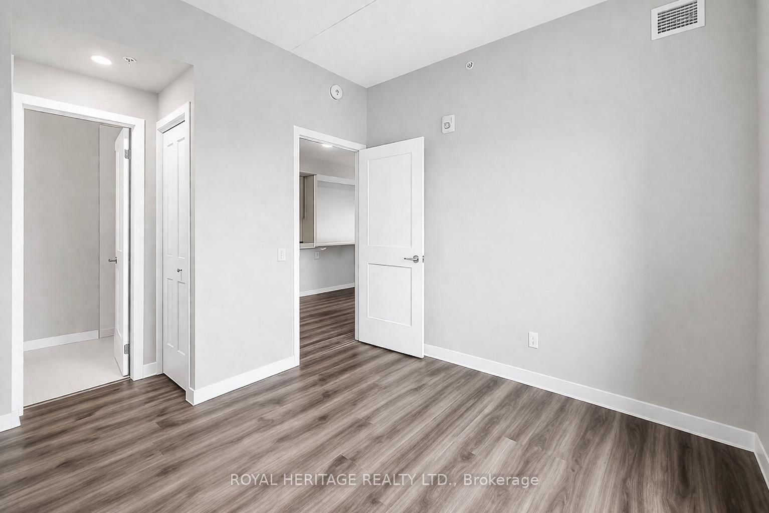 Condo for sale at 511-15 Queen Street, Hamilton, Ontario, L8P 3R6 - Central - MLS: X12989348