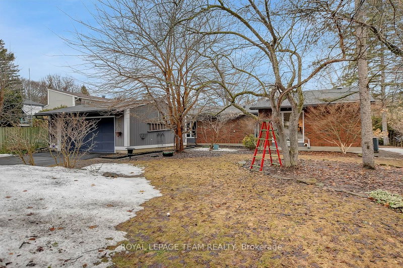 26 Amundsen Cres, Ottawa, K2L 1A7 | Image 3