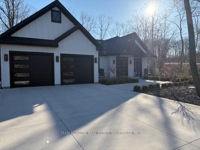 10143 Pinery Bluffs Rd, Lambton Shores, N0M 1T0 | Image 3