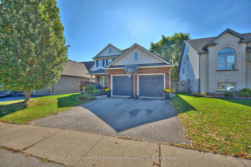 4 Arlene St, St. Catharines, L2S 4C9 | Image 3