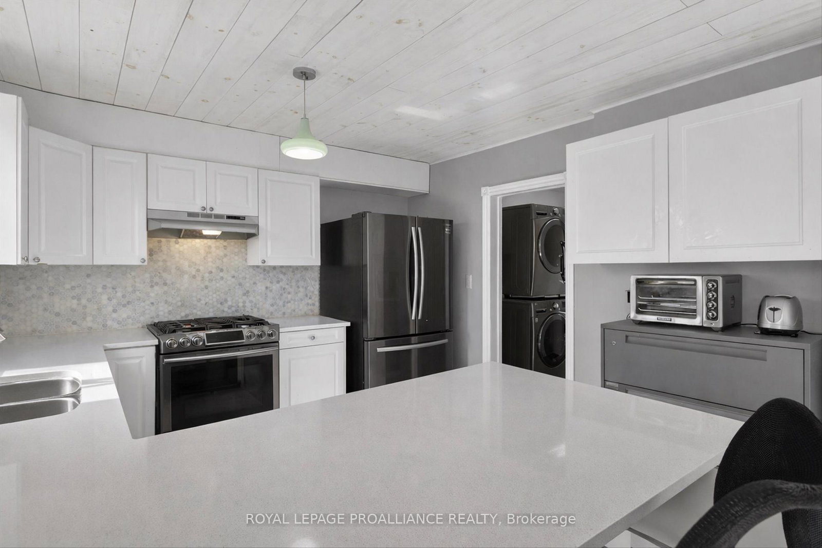 Detached House for sale at 1539 Cherryhill Road, Peterborough, Ontario, K9K 1A7 - Monaghan Ward 2 - MLS: X12989544