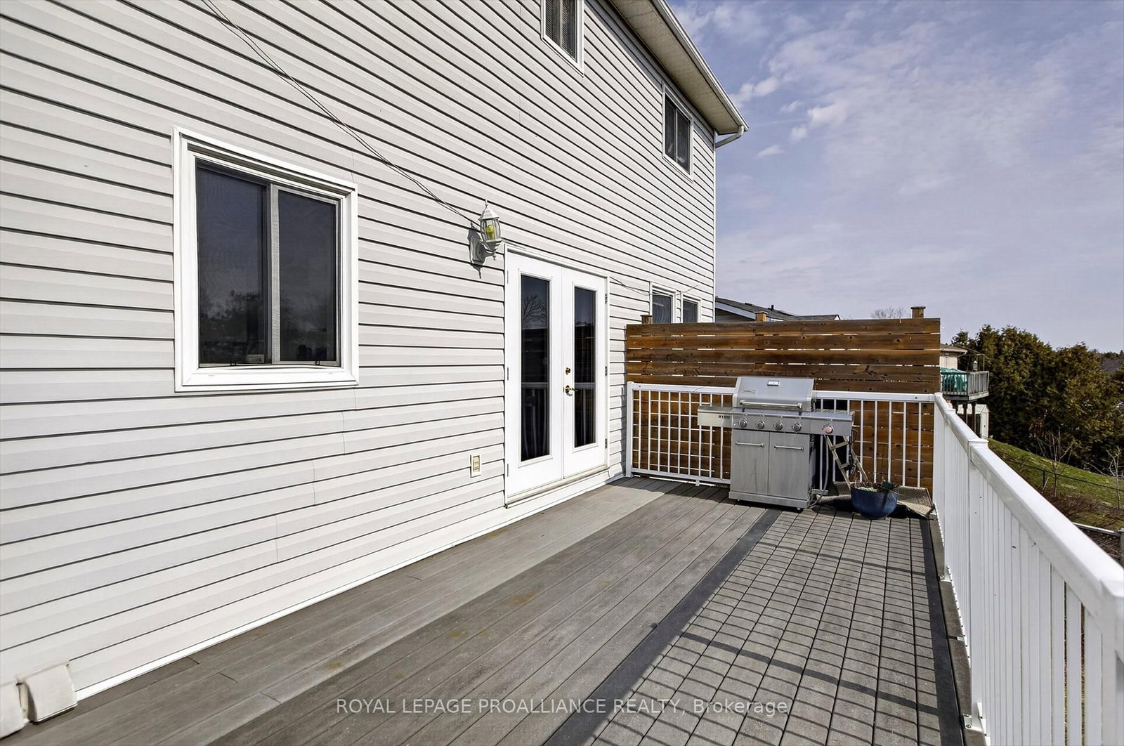 Detached House for sale at 1539 Cherryhill Road, Peterborough, Ontario, K9K 1A7 - Monaghan Ward 2 - MLS: X12989544